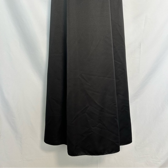 Urban Girl Nites Vintage Y2K Formal Black Gown with Crisscross Back | Size 7/8 - Picture 3 of 10